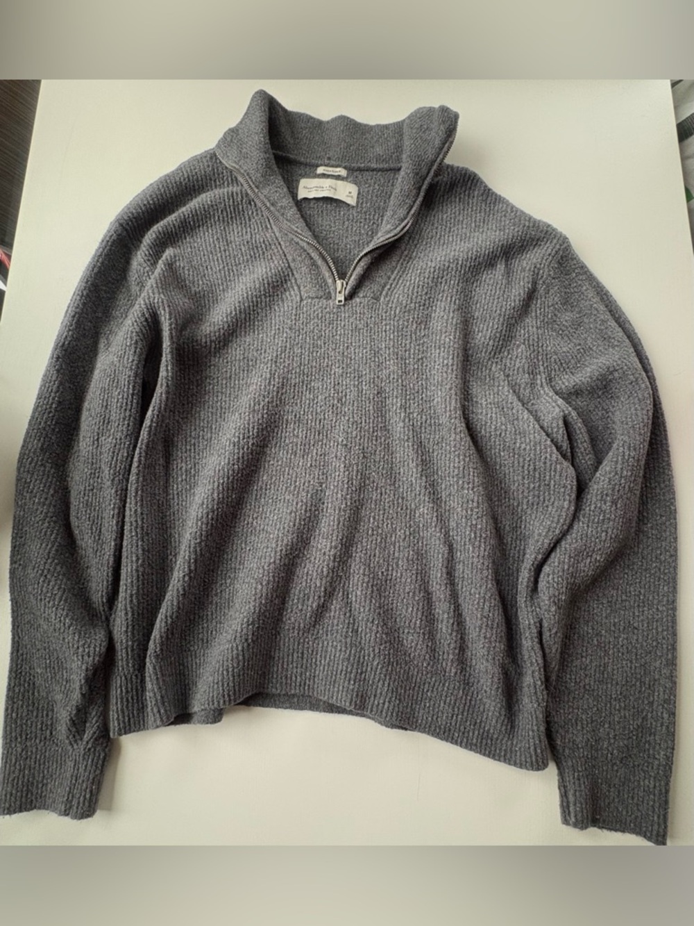 Abercrombie & Fitch Men's Charcoal Gray Half-Zip Ribbed Oversized Sweater